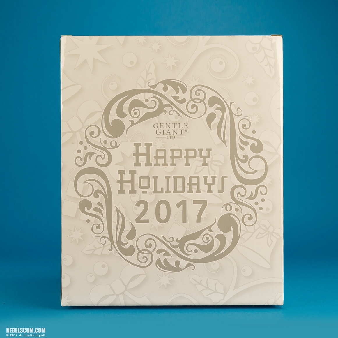 K-2SO-Happy-Holidays-2017-Gift-Mini-Bust-Gentle-Giant-010.jpg