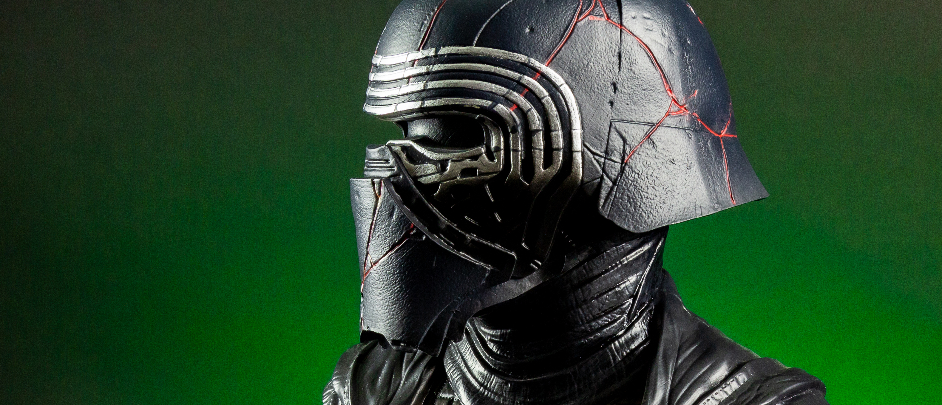 Kylo Ren Legends in 3 Dimensions from Gentle Giant Ltd. Kylo Ren Legends in 3 Dimensions from Gentle Giant Ltd.