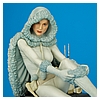 Padme-Amidala-Snowbunny-Statue-Gentle-Giant-Ltd-009.jpg