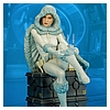 Padme-Amidala-Snowbunny-Statue-Gentle-Giant-Ltd-023.jpg