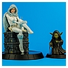 Padme-Amidala-Snowbunny-Statue-Gentle-Giant-Ltd-024.jpg