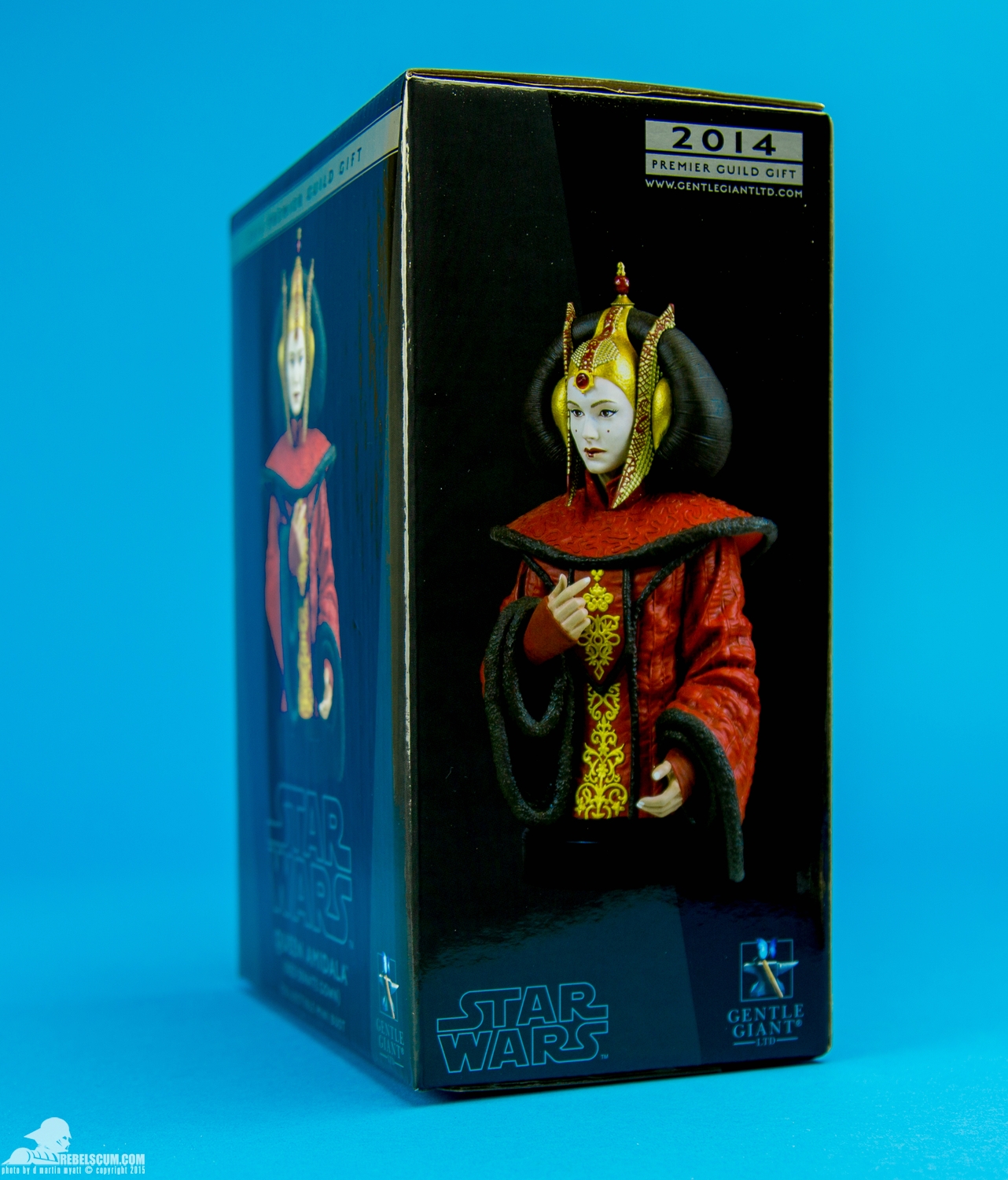 Queen-Amidala-Red-Senate-Gown-Mini-Bust-Gentle-Giant-015.jpg