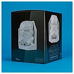 Stormtrooper-Stoneworks-Helmet-Bookend-Gentle-Giant-013.jpg