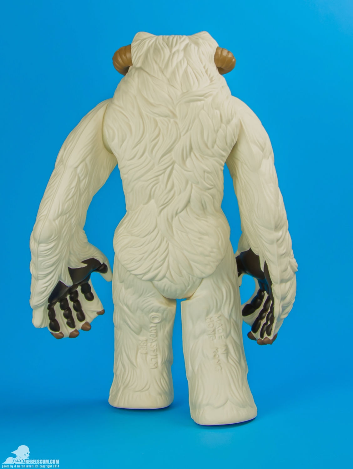 Wampa-Gentle-Giant-Ltd-Jumbo-Kenner-004.jpg