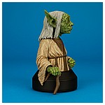 Yoda-Concept-Series-Mini-Bust-Gentle-Giant-Star-Wars-002.jpg
