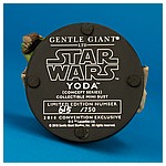Yoda-Concept-Series-Mini-Bust-Gentle-Giant-Star-Wars-005.jpg