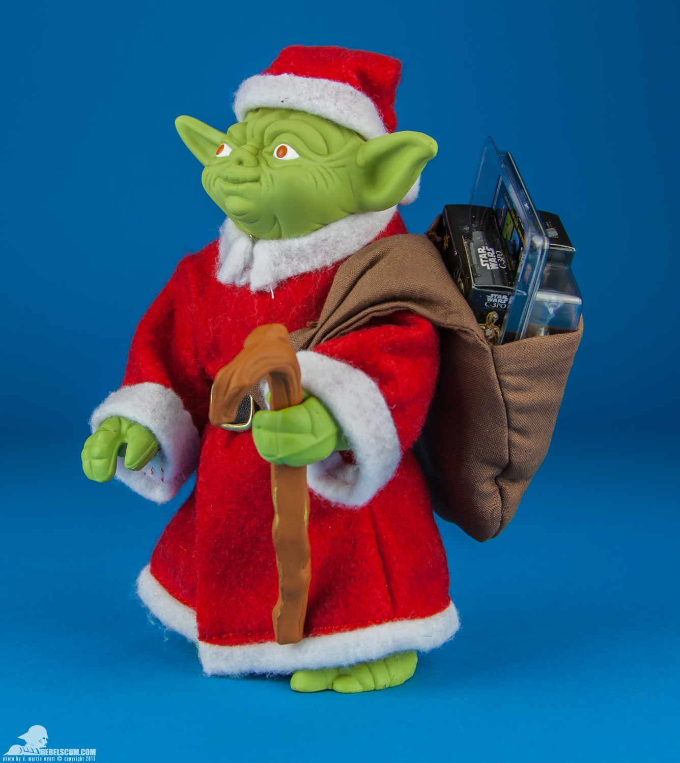 Yoda-Holiday-Edition-Gentle-Giant-Ltd-Jumbo-Kenner-003.jpg