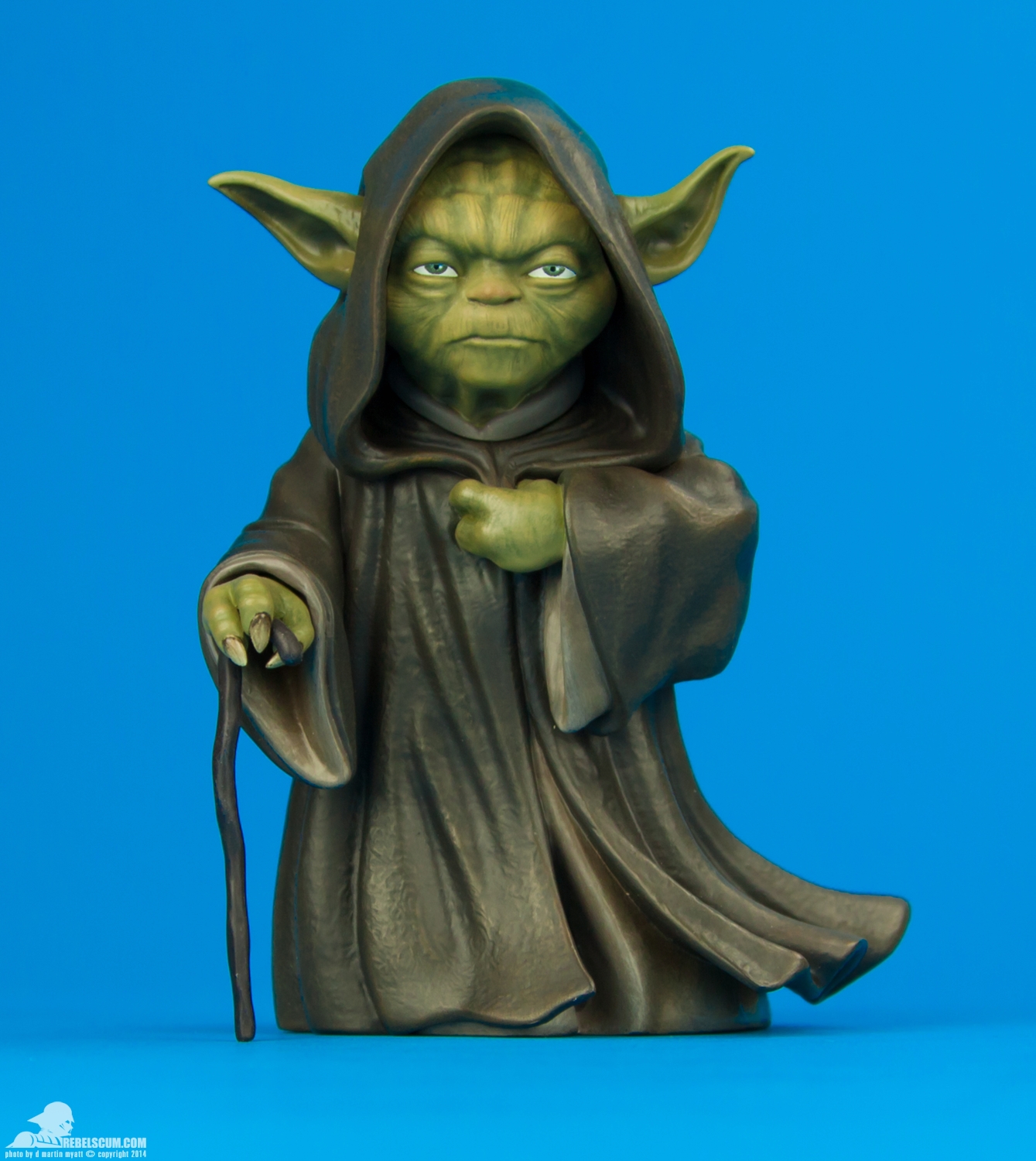 Yoda-Ilum-Statue-Star-Wars-Clone-Wars-Gentle-Giant-009.jpg