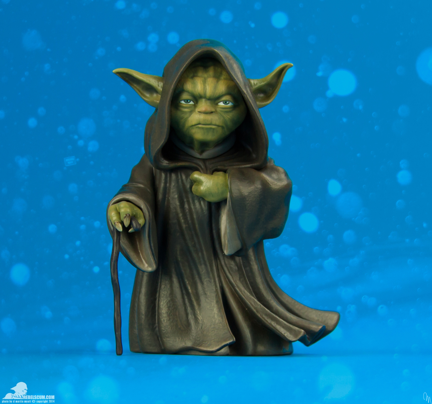 Yoda-Ilum-Statue-Star-Wars-Clone-Wars-Gentle-Giant-019.jpg