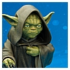Yoda-Ilum-Statue-Star-Wars-Clone-Wars-Gentle-Giant-020.jpg