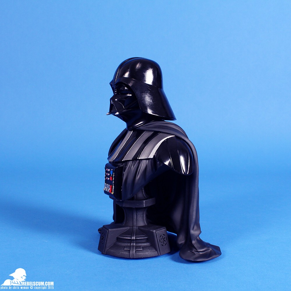 2015-Gentle-Giant-Premier-Guild-Exclusive-Darth-Vader-Classic-Bust011.jpg