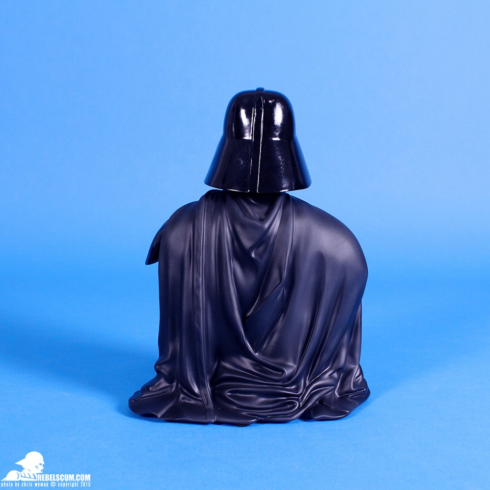 2015-Gentle-Giant-Premier-Guild-Exclusive-Darth-Vader-Classic-Bust012.jpg