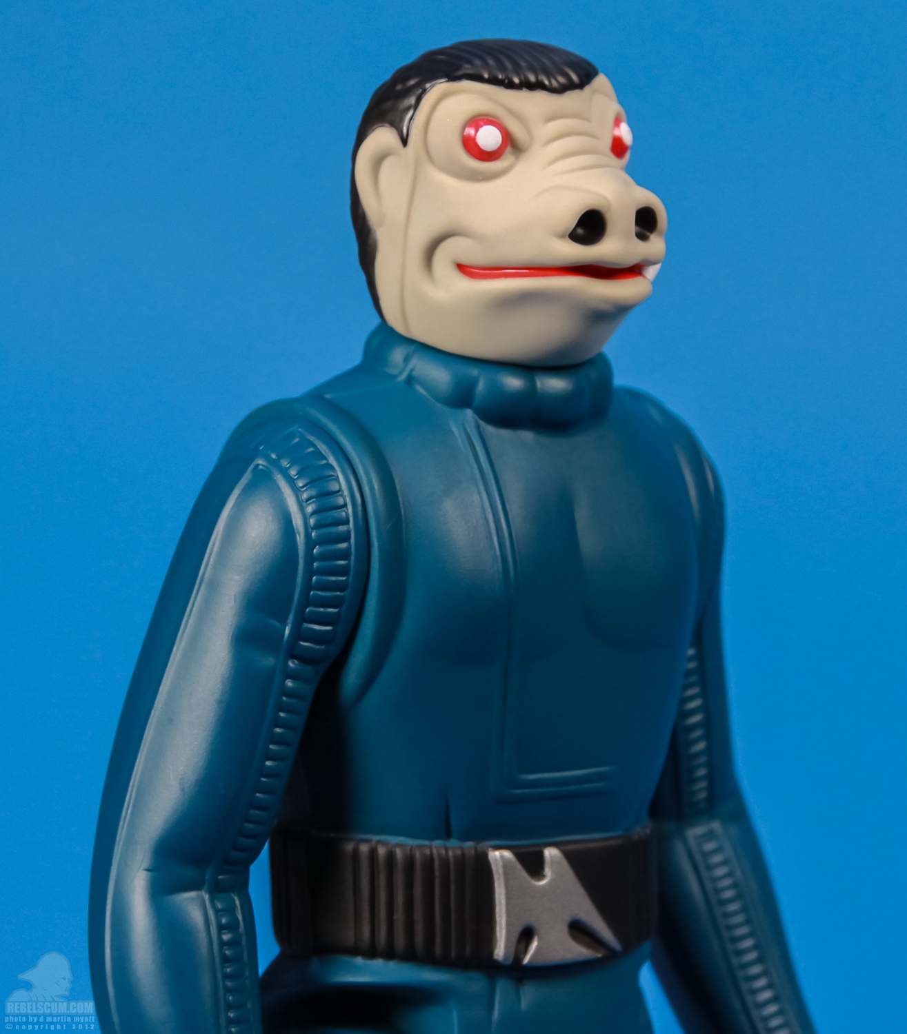 Blue_Snaggletooth_Jumbo_Kenner_2012_SDCC_Gentle_Giant_Ltd-06.jpg