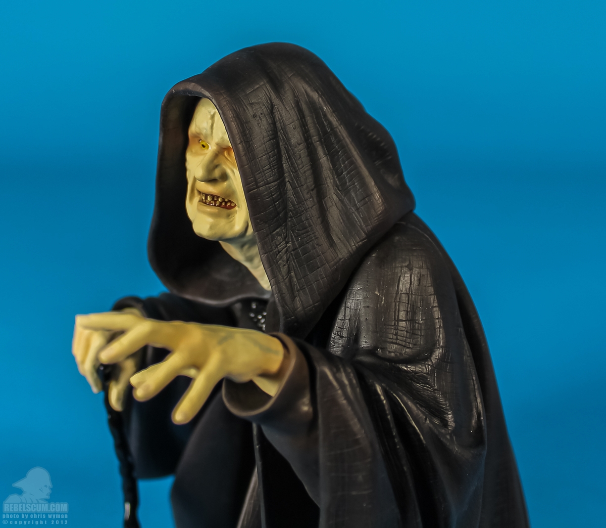 gentle giant palpatine bust