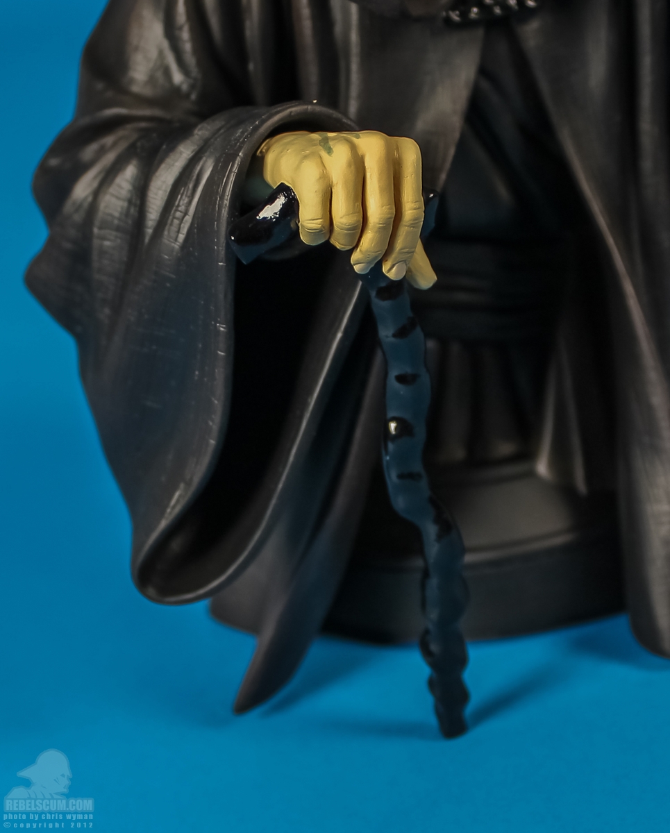 Emperor_Palpatine_Mini_Bust_Gentle_Giant-12.jpg