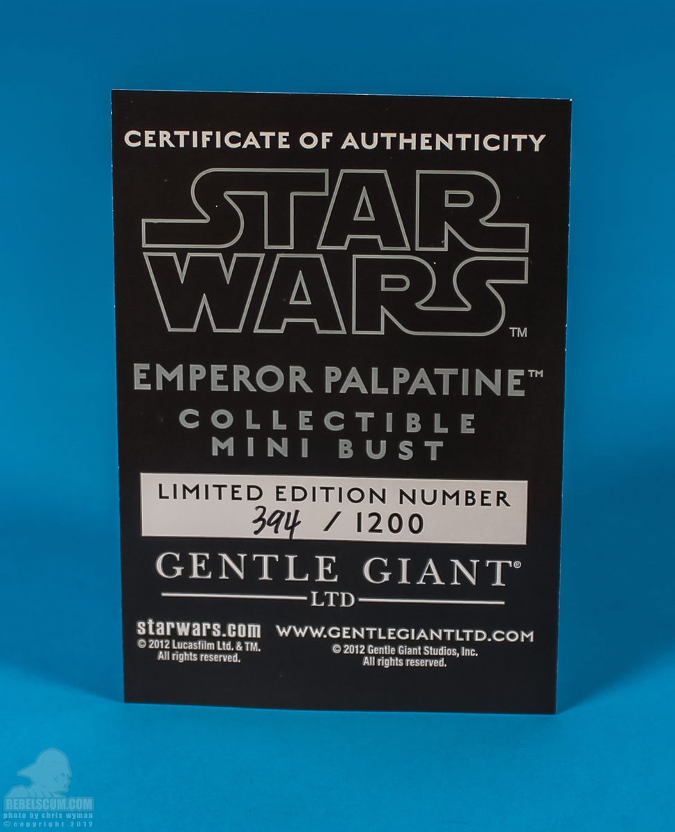 Emperor_Palpatine_Mini_Bust_Gentle_Giant-15.jpg