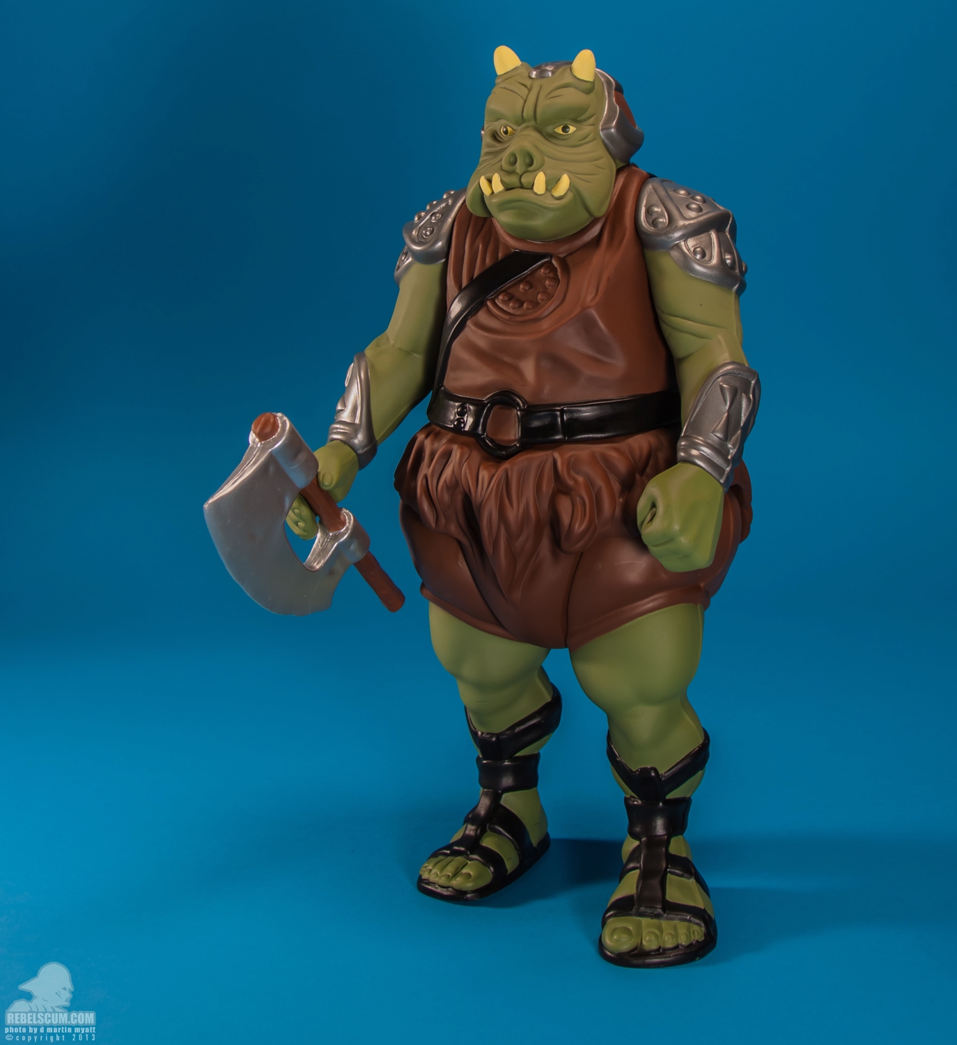 Gamorrean_Guard_Jumbo_Kenner_Figure_Gentle_Giant_Ltd-010.jpg