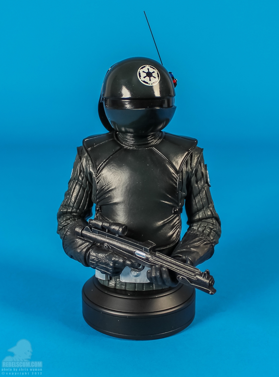 Imperial_Gunner_Mini_Bust_Gentle_Giant-01.jpg