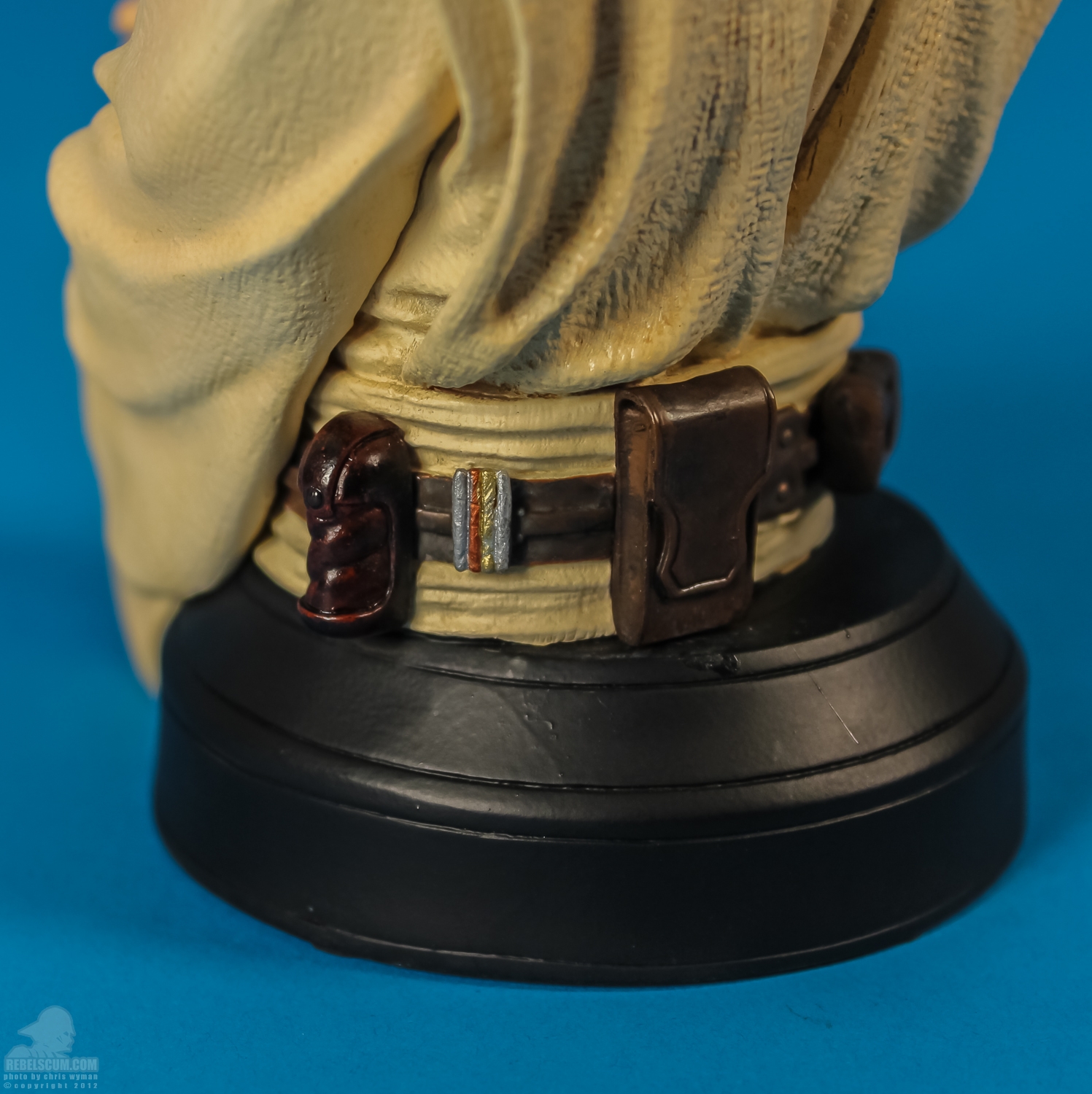 Obi-Wan_Kenobi_ROTS_Exclusive_Mini_Bust_Gentle_Giant-15.jpg