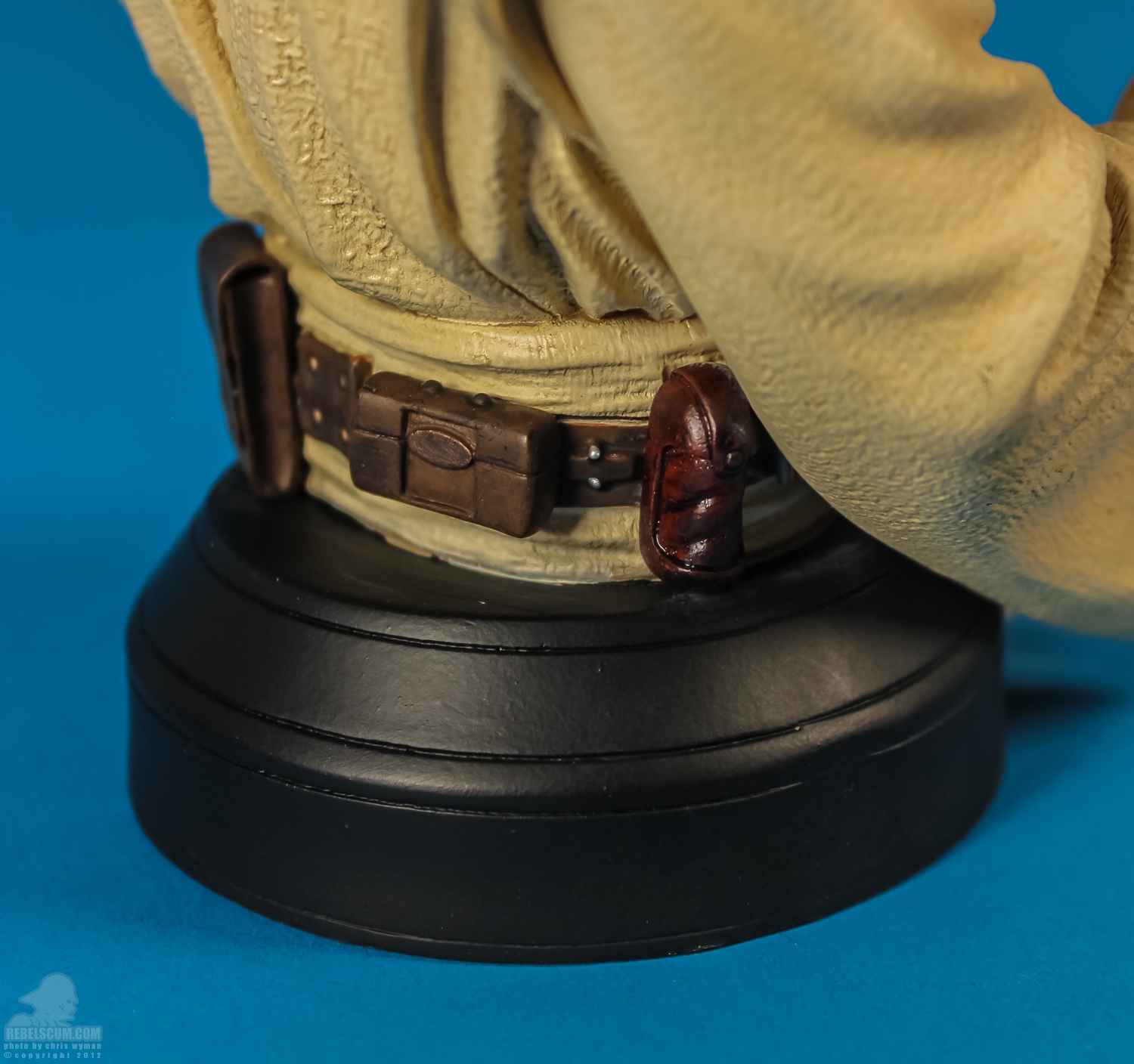 Obi-Wan_Kenobi_ROTS_Exclusive_Mini_Bust_Gentle_Giant-16.jpg