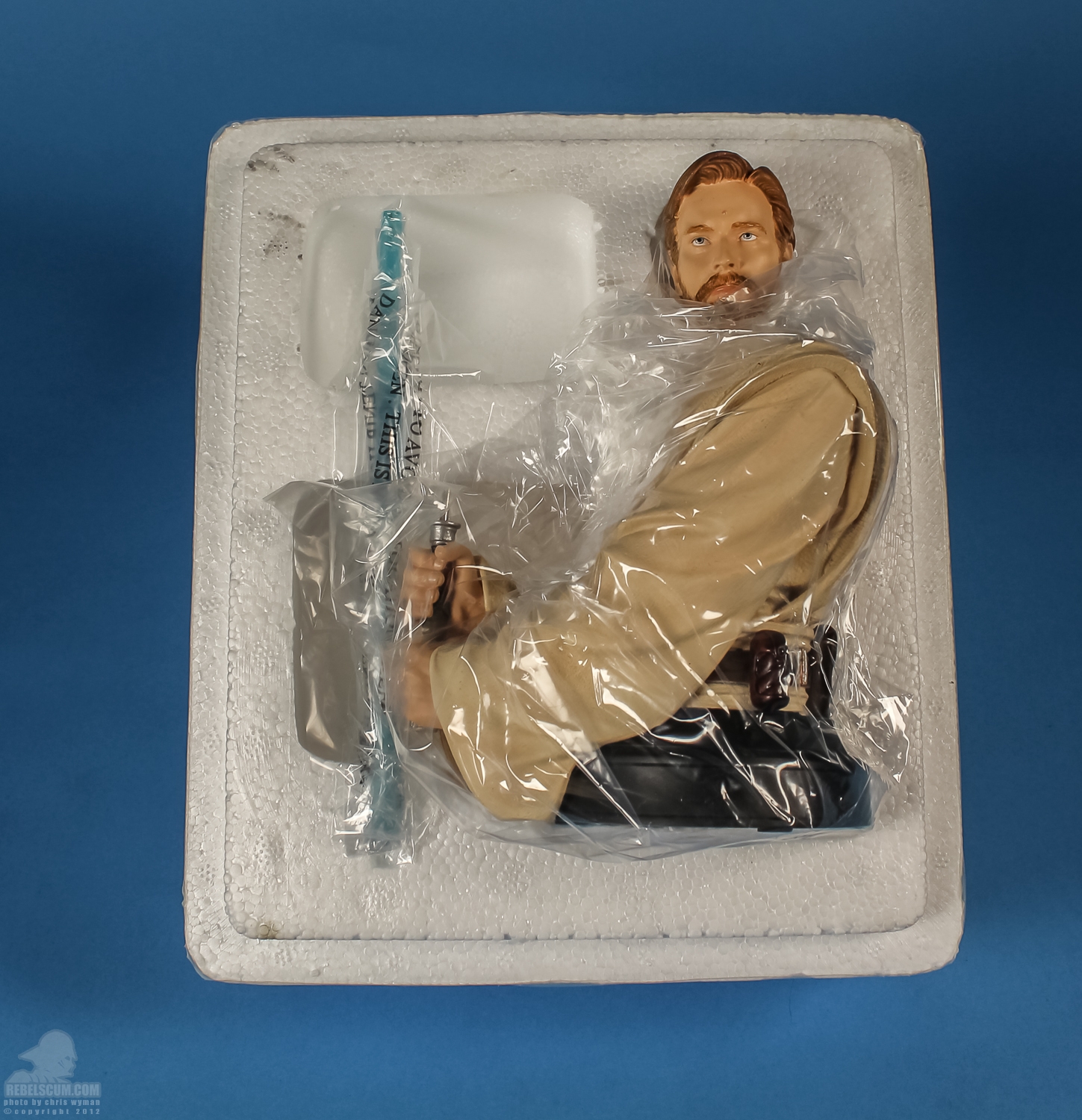 Obi-Wan_Kenobi_ROTS_Exclusive_Mini_Bust_Gentle_Giant-26.jpg