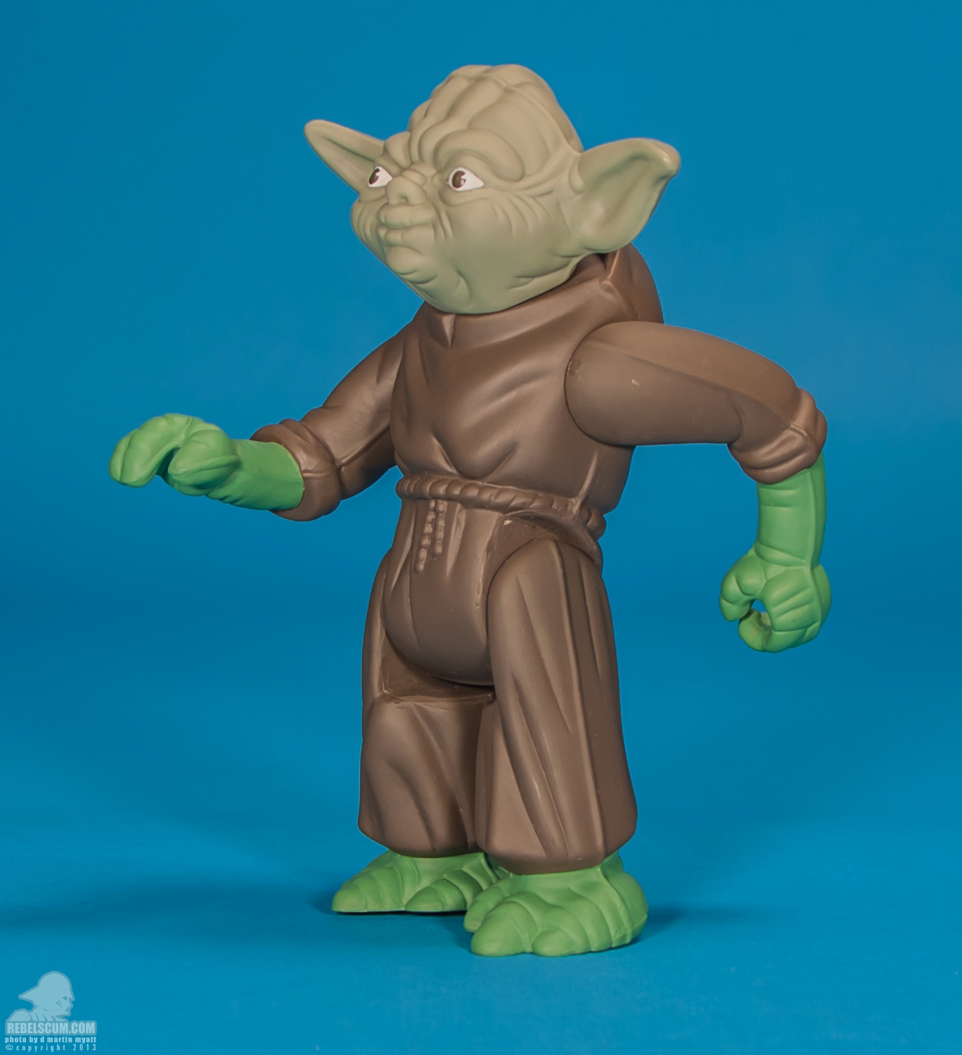 Yoda_Brown_Snake_Gentle_Giant_Kenner_Jumbo-07.jpg