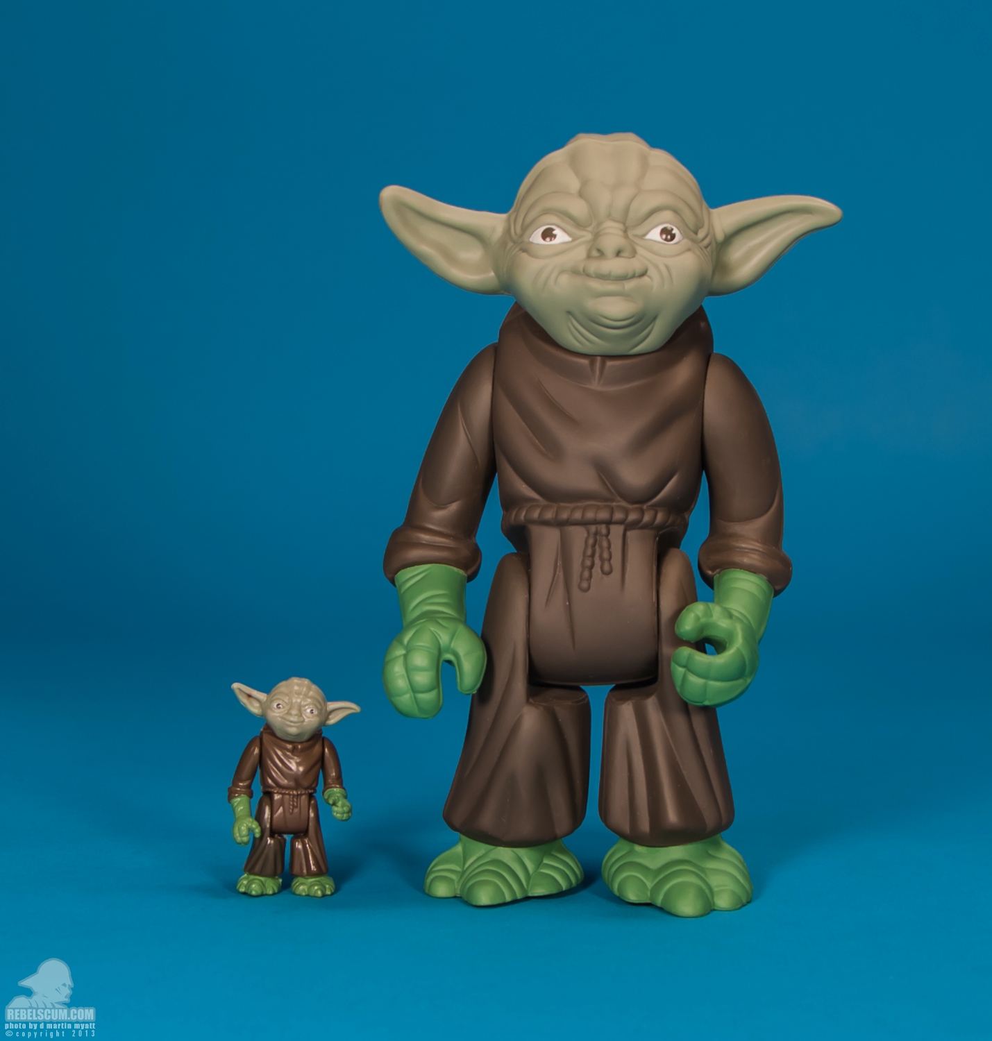 Yoda_Brown_Snake_Gentle_Giant_Kenner_Jumbo-13.jpg