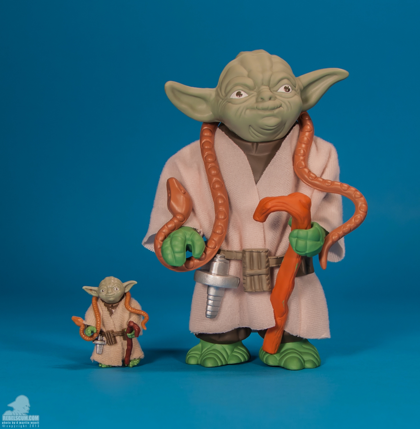 Yoda_Brown_Snake_Gentle_Giant_Kenner_Jumbo-14.jpg