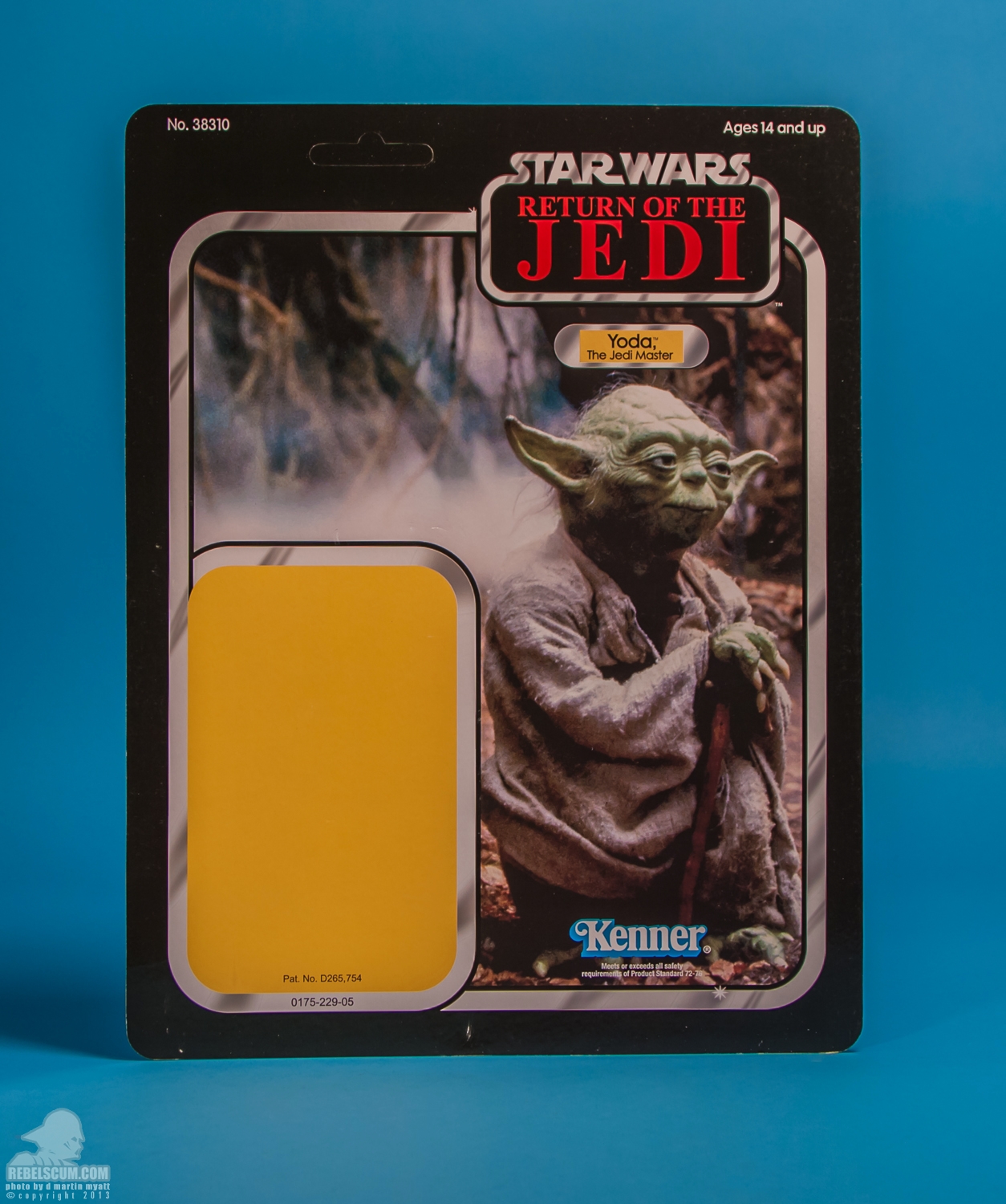 Yoda_Brown_Snake_Gentle_Giant_Kenner_Jumbo-20.jpg