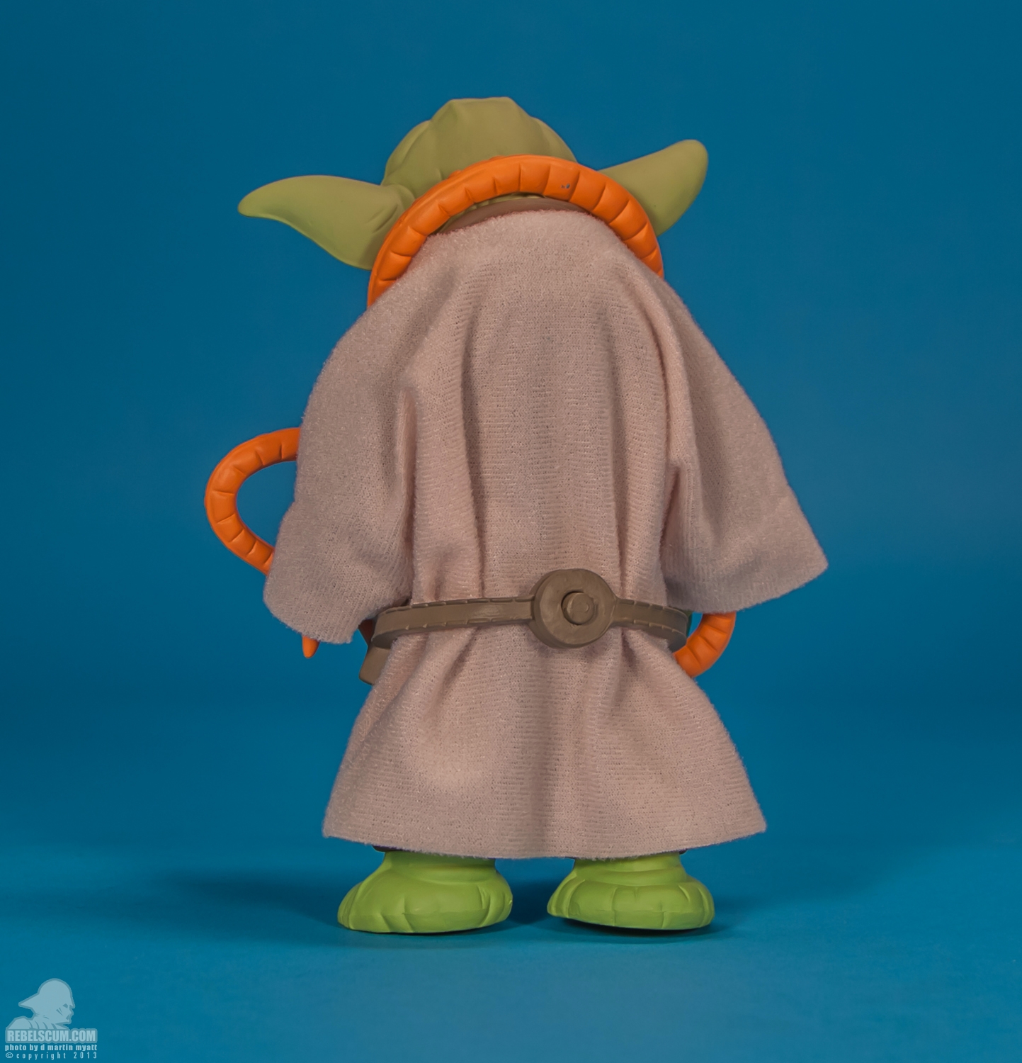 Yoda_Orange_Snake_Gentle_Giant_Kenner_Jumbo-04.jpg