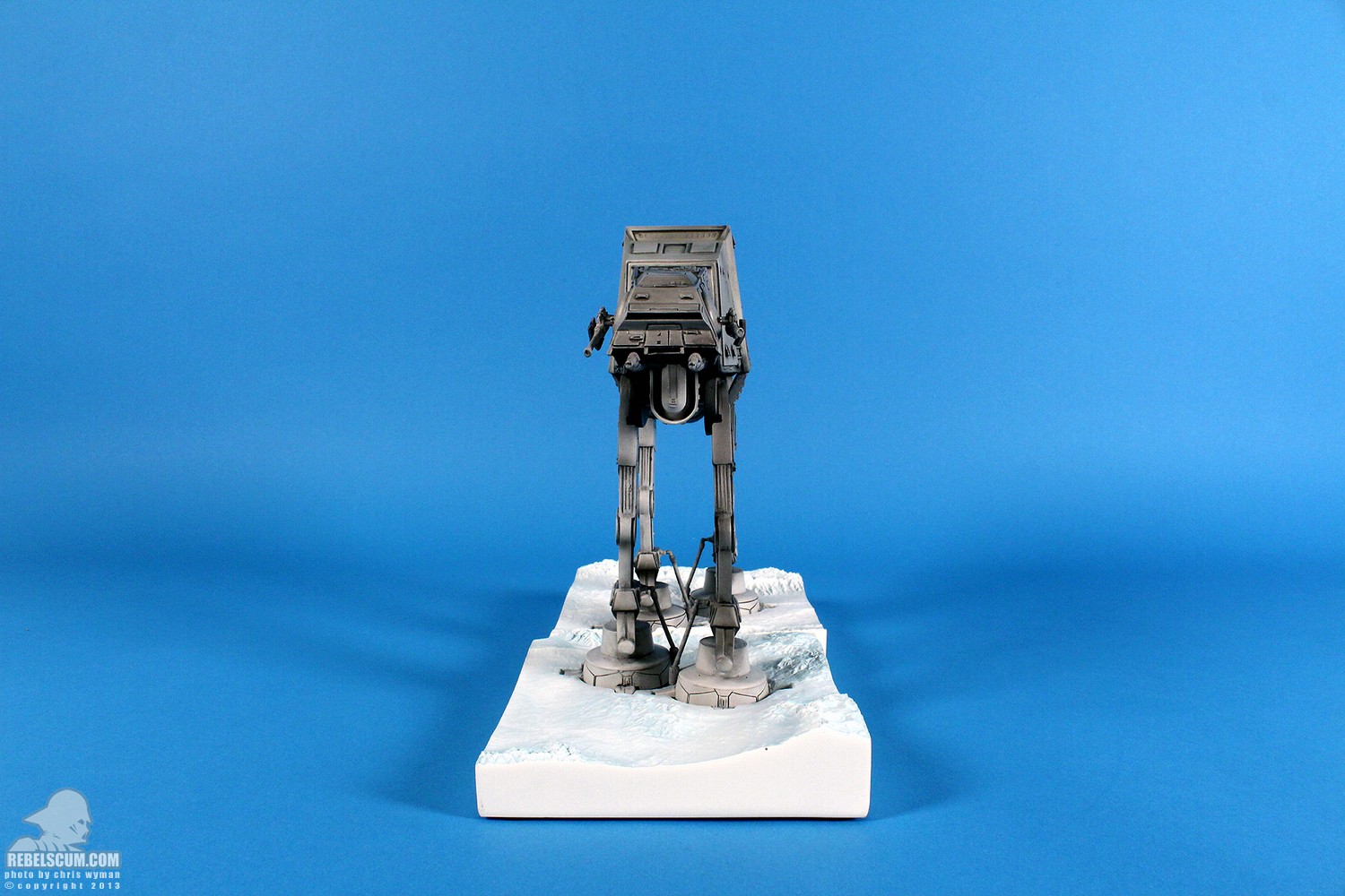 imperial-at-at-walker-bookends-gentle-giant-001.jpg