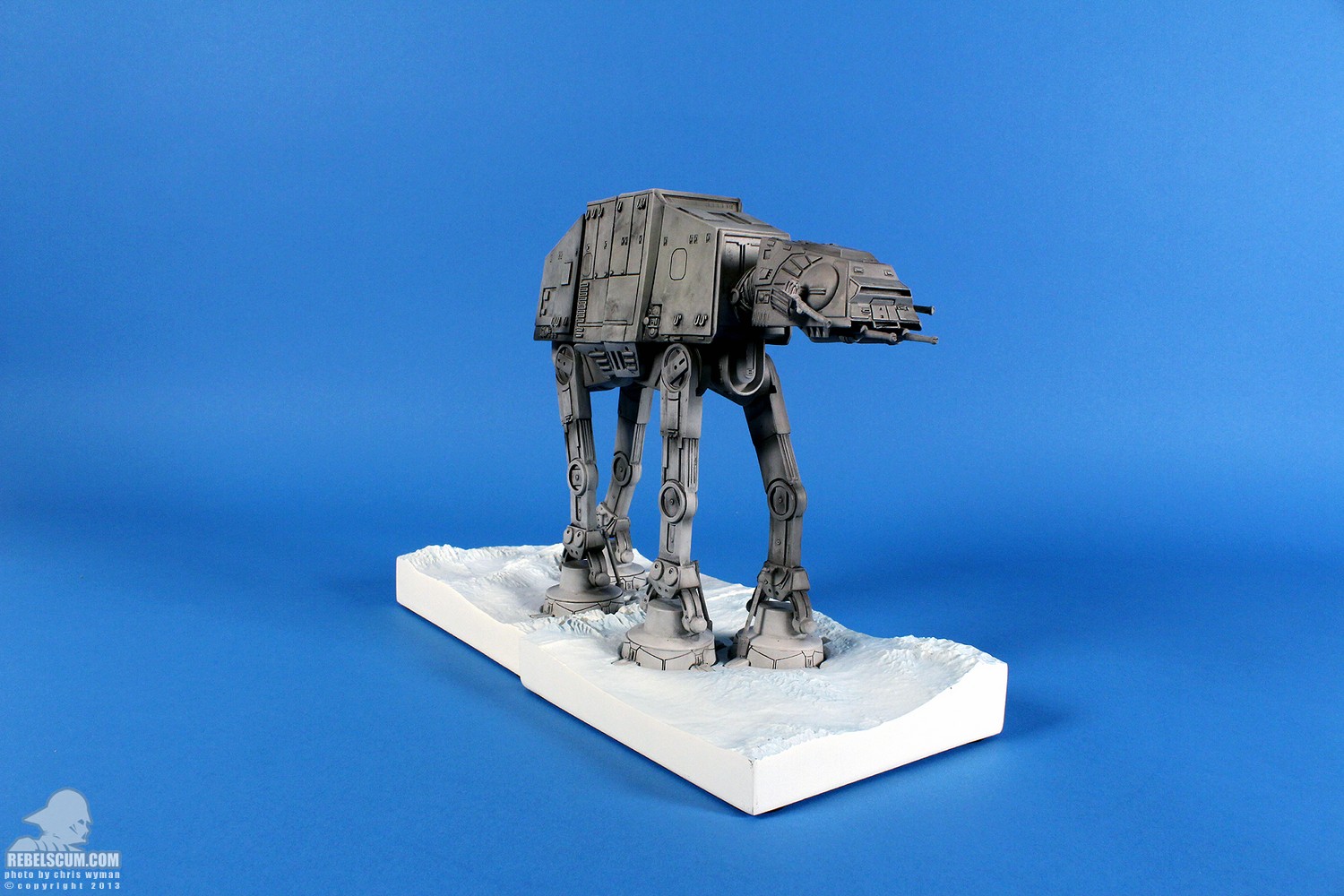 imperial-at-at-walker-bookends-gentle-giant-002.jpg