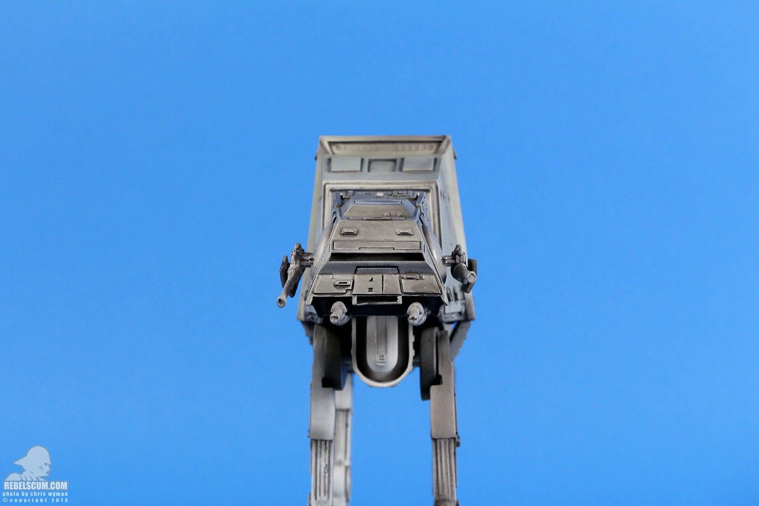 imperial-at-at-walker-bookends-gentle-giant-005.jpg