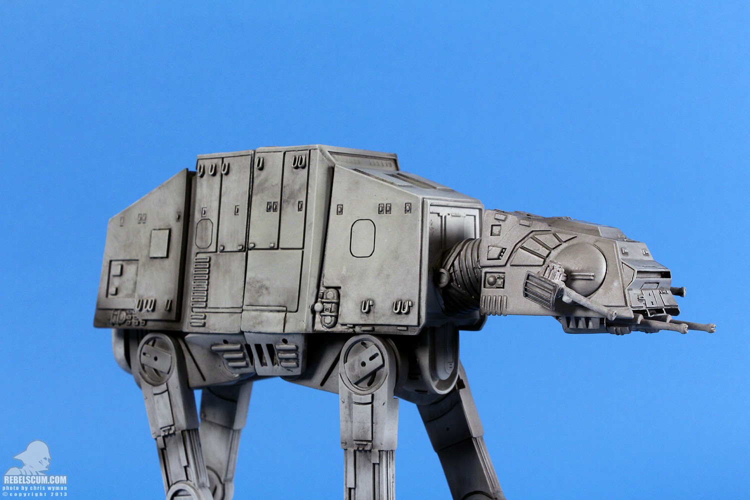 imperial-at-at-walker-bookends-gentle-giant-006.jpg