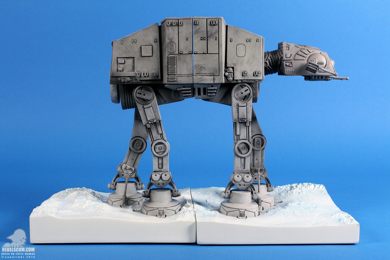 imperial-at-at-walker-bookends-gentle-giant-013.jpg