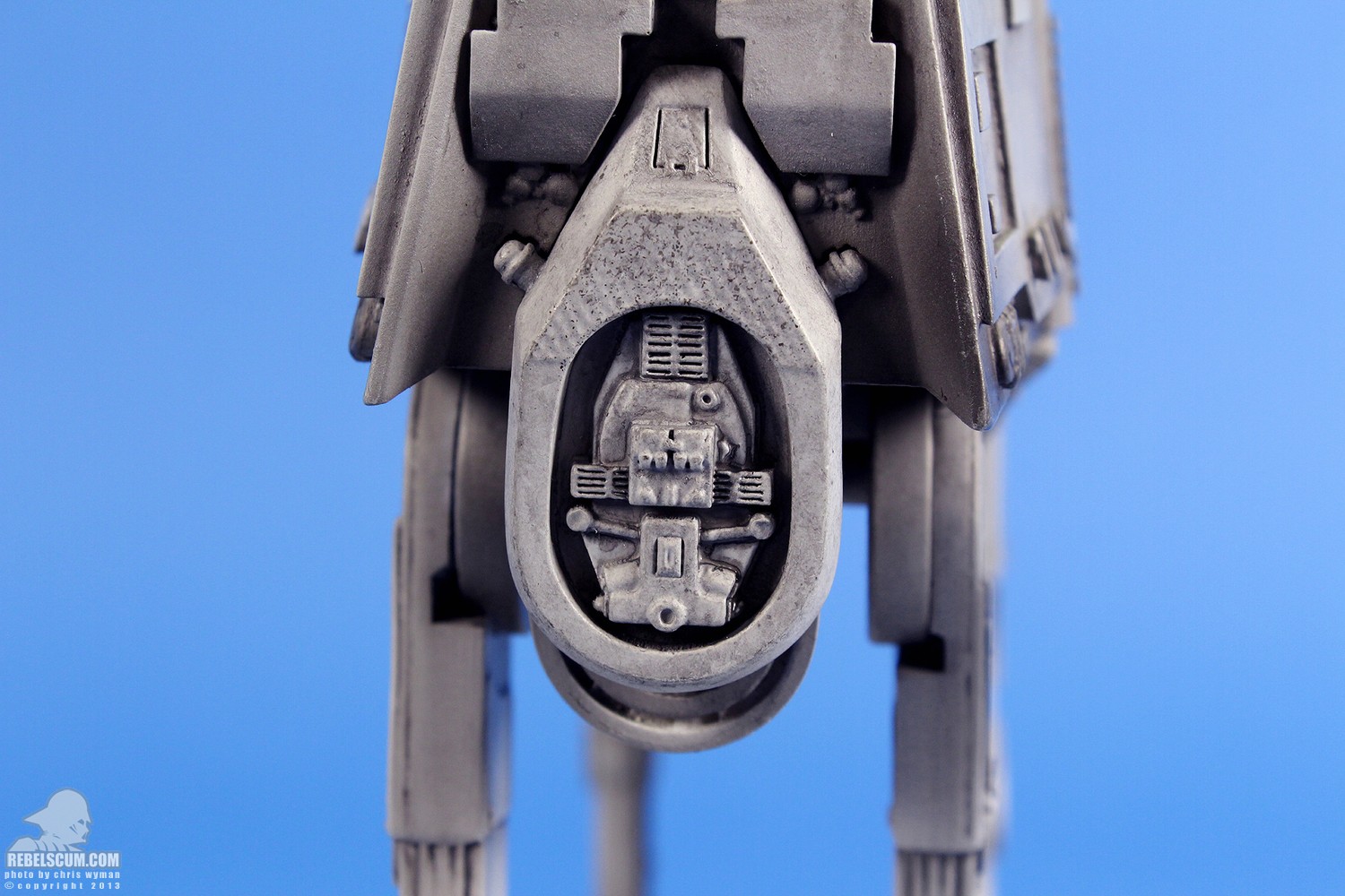 imperial-at-at-walker-bookends-gentle-giant-017.jpg