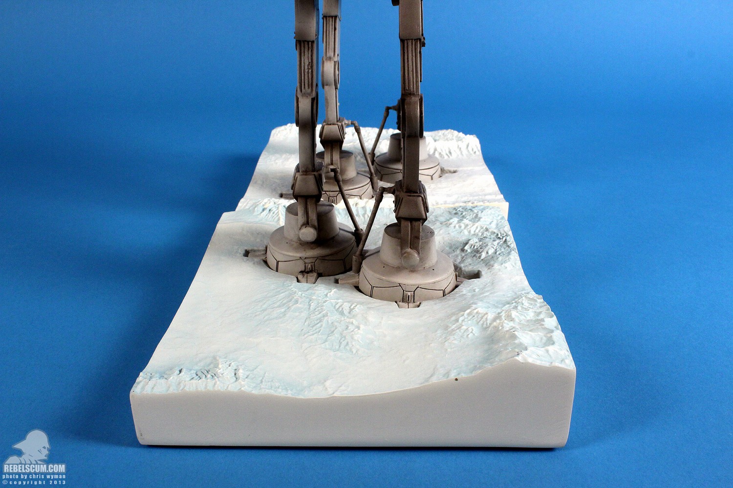 imperial-at-at-walker-bookends-gentle-giant-019.jpg