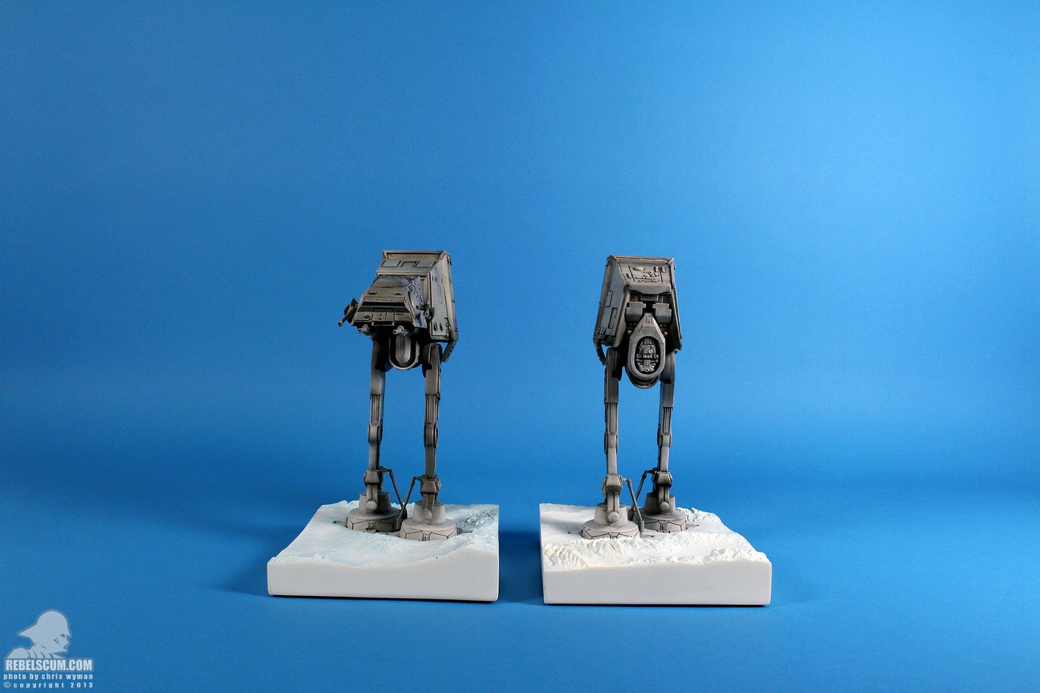 imperial-at-at-walker-bookends-gentle-giant-023.jpg