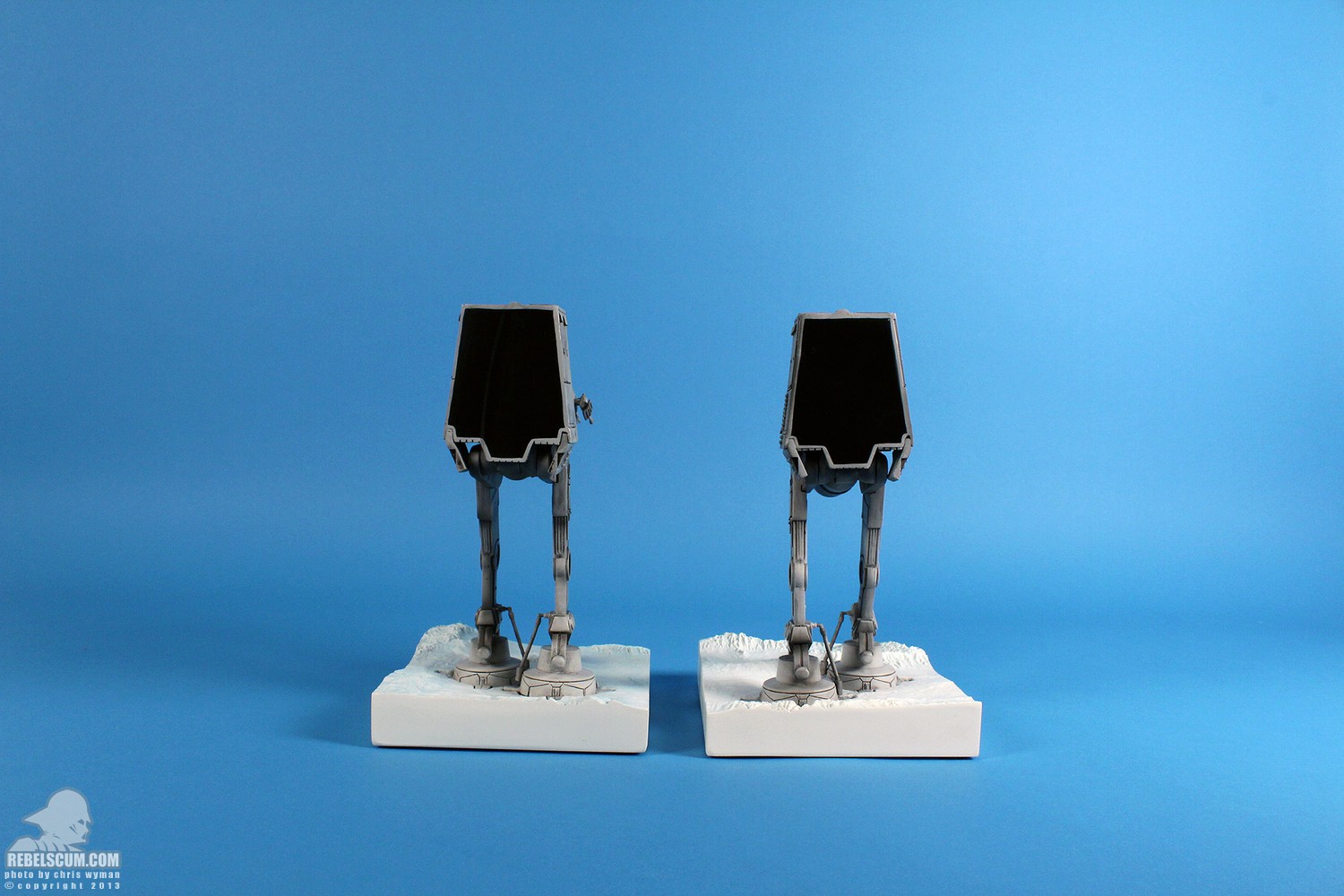 imperial-at-at-walker-bookends-gentle-giant-024.jpg