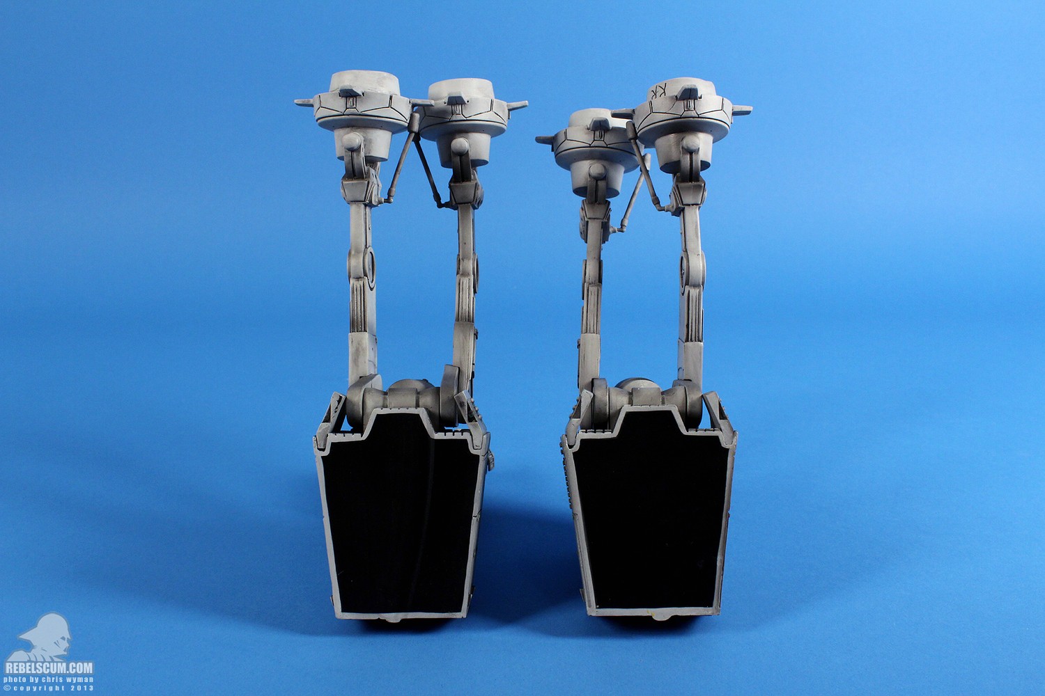 imperial-at-at-walker-bookends-gentle-giant-032.jpg
