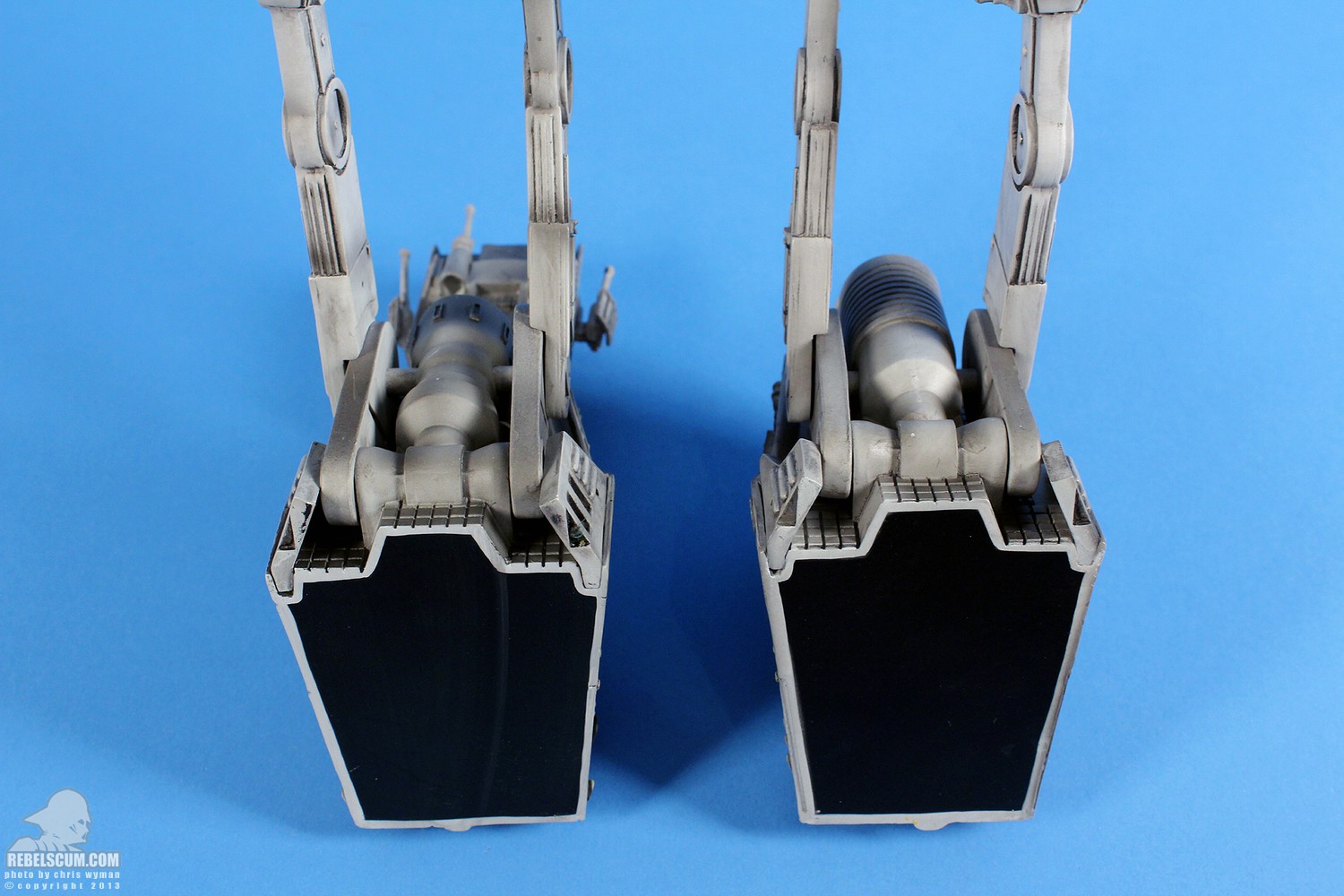 imperial-at-at-walker-bookends-gentle-giant-033.jpg