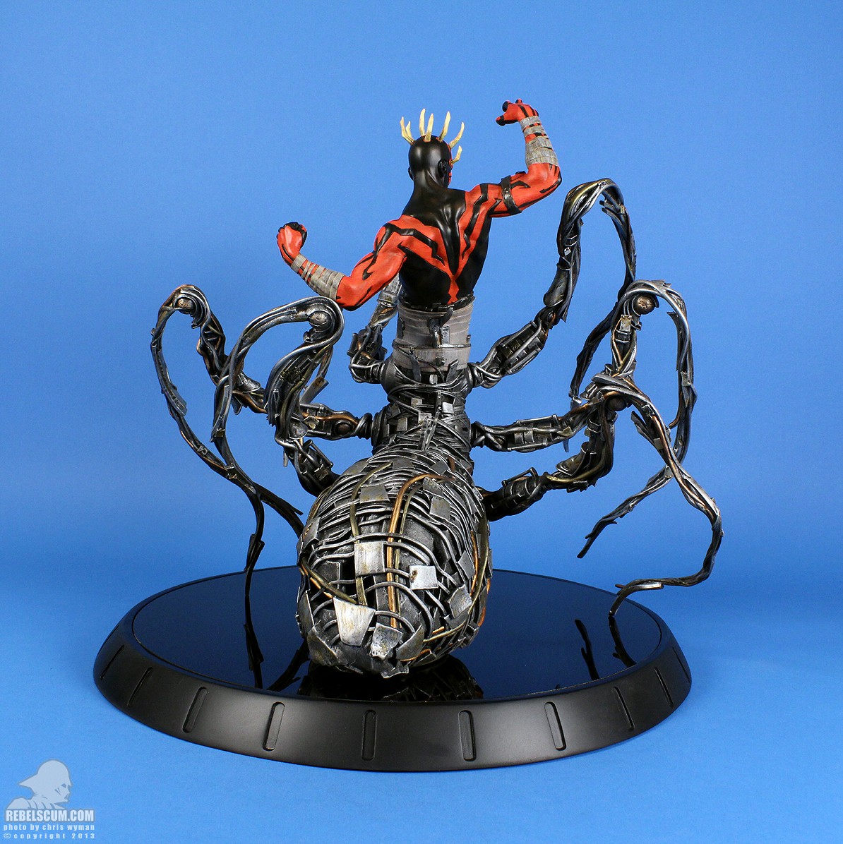 Darth-Maul-With-Mecha-Legs-Statue-004.jpg