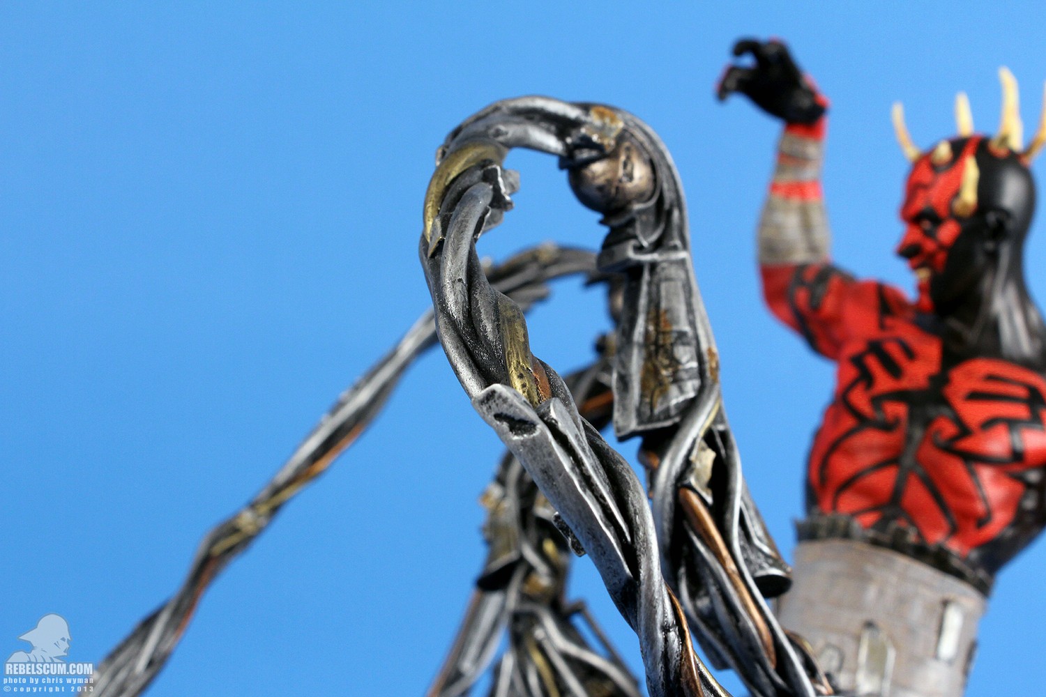 Darth-Maul-With-Mecha-Legs-Statue-012.jpg