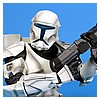 Republic-Commando-With-Light-Up-Visor-Mini-Bust-Gentle-Giant-Ltd-005.jpg