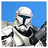 Republic-Commando-With-Light-Up-Visor-Mini-Bust-Gentle-Giant-Ltd-009.jpg