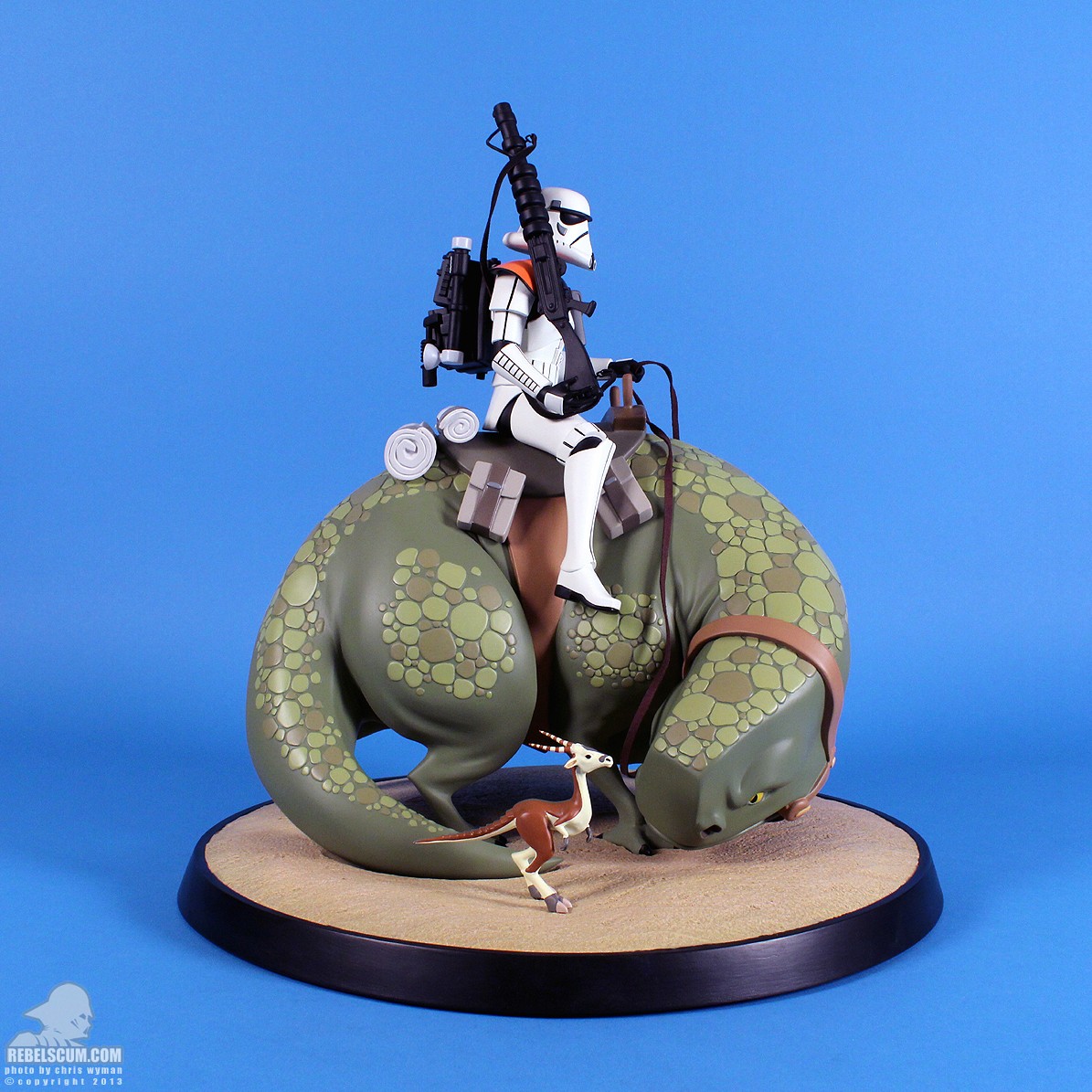 Sandtrooper-On-Dewback-Limited-Edition-Maquette-002.jpg