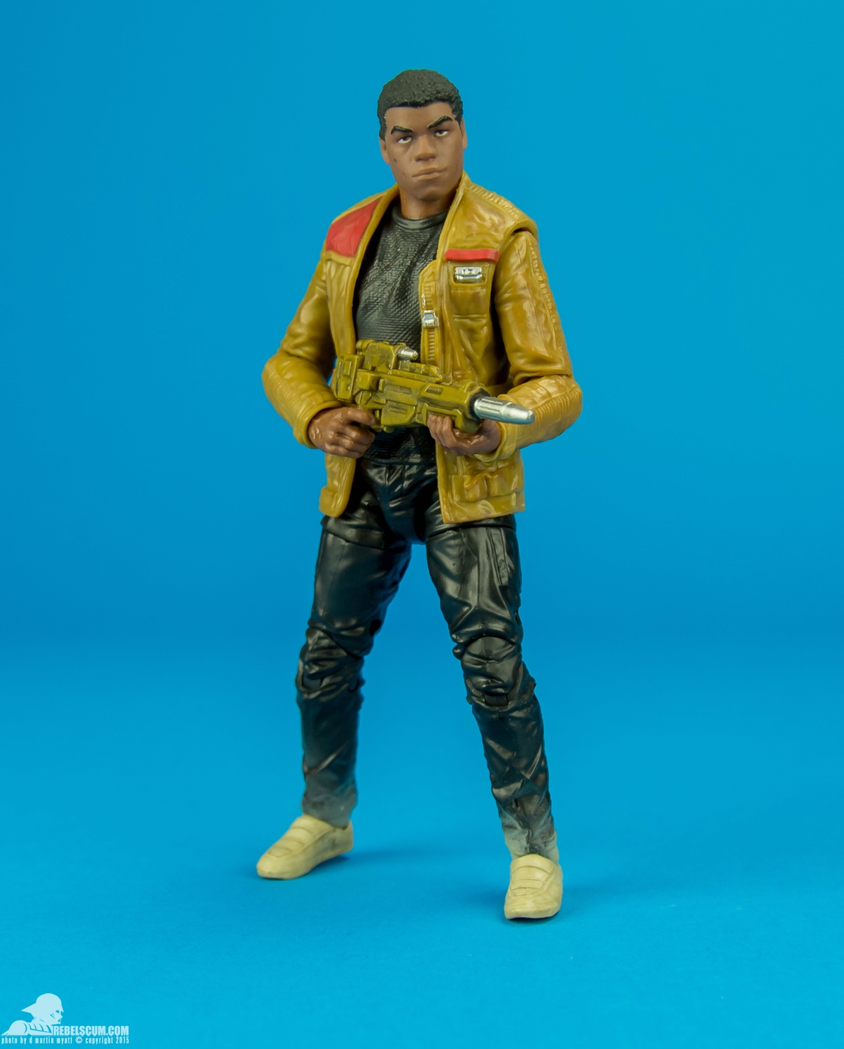 01-Finn-Jakku-The-Black-Series-Star-Wars-Hasbro-2015-008.jpg