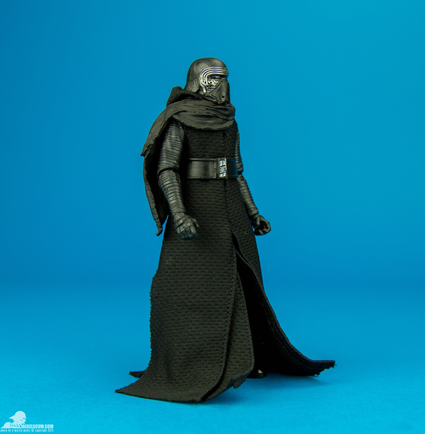 03-Kylo-Ren-The-Black-Series-Star-Wars-Hasbro-2015-006.jpg