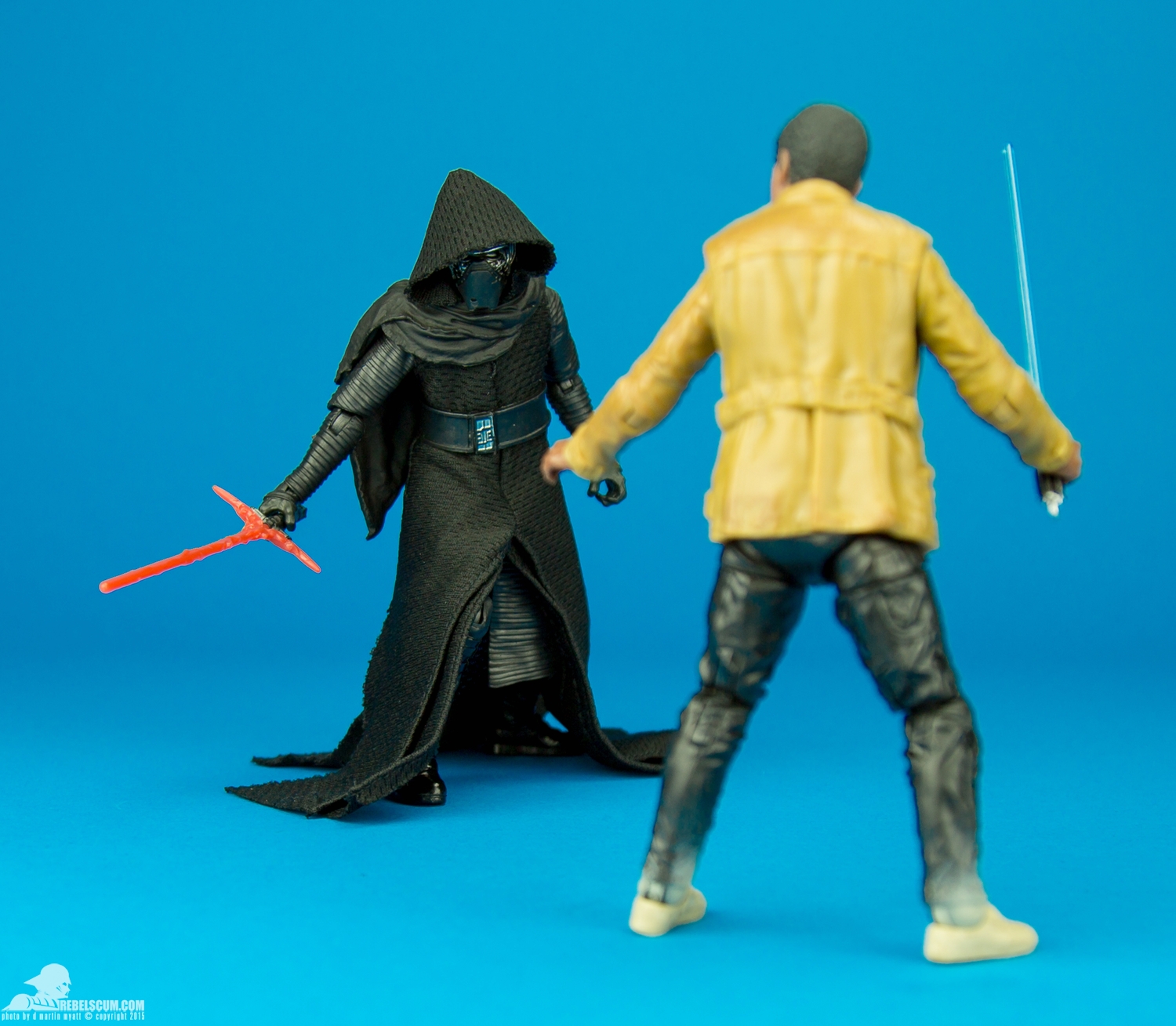 03-Kylo-Ren-The-Black-Series-Star-Wars-Hasbro-2015-011.jpg