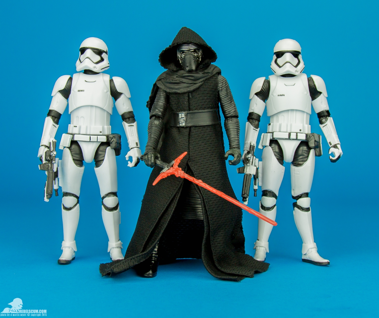 03-Kylo-Ren-The-Black-Series-Star-Wars-Hasbro-2015-012.jpg